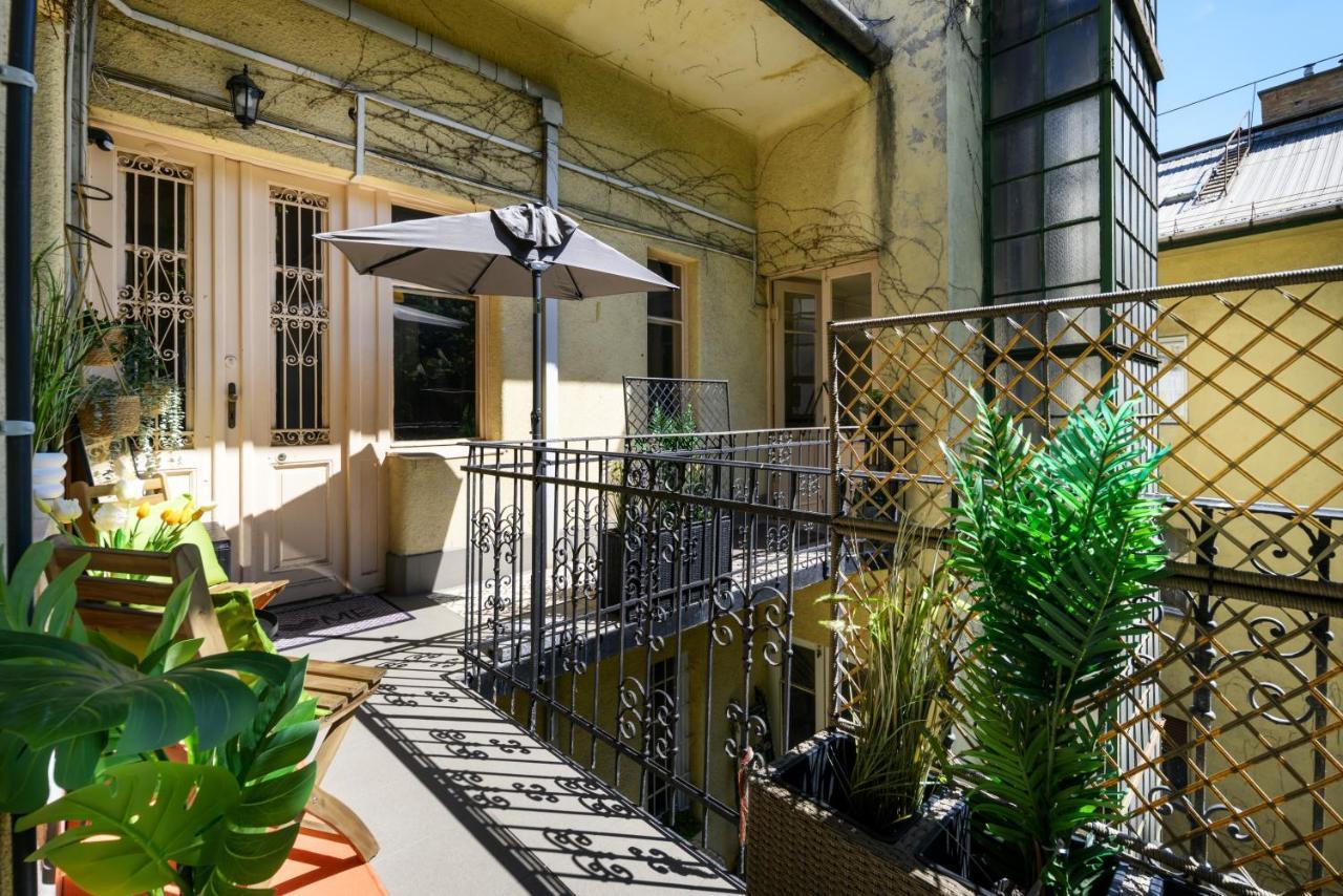 Margaret Apartment By The Danube Budapest Exterior photo